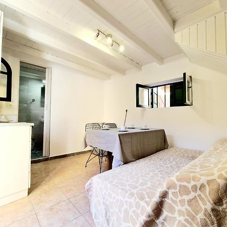 Piccolo Modern Suites Old Town Rhodes City Екстериор снимка