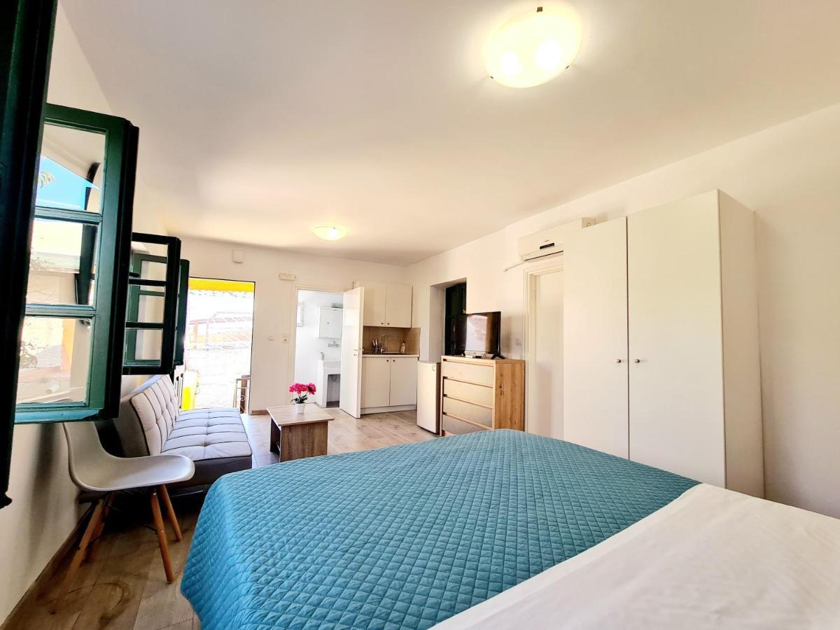 Piccolo Modern Suites Old Town Rhodes City Екстериор снимка