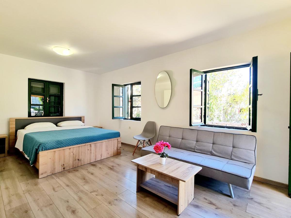 Piccolo Modern Suites Old Town Rhodes City Екстериор снимка