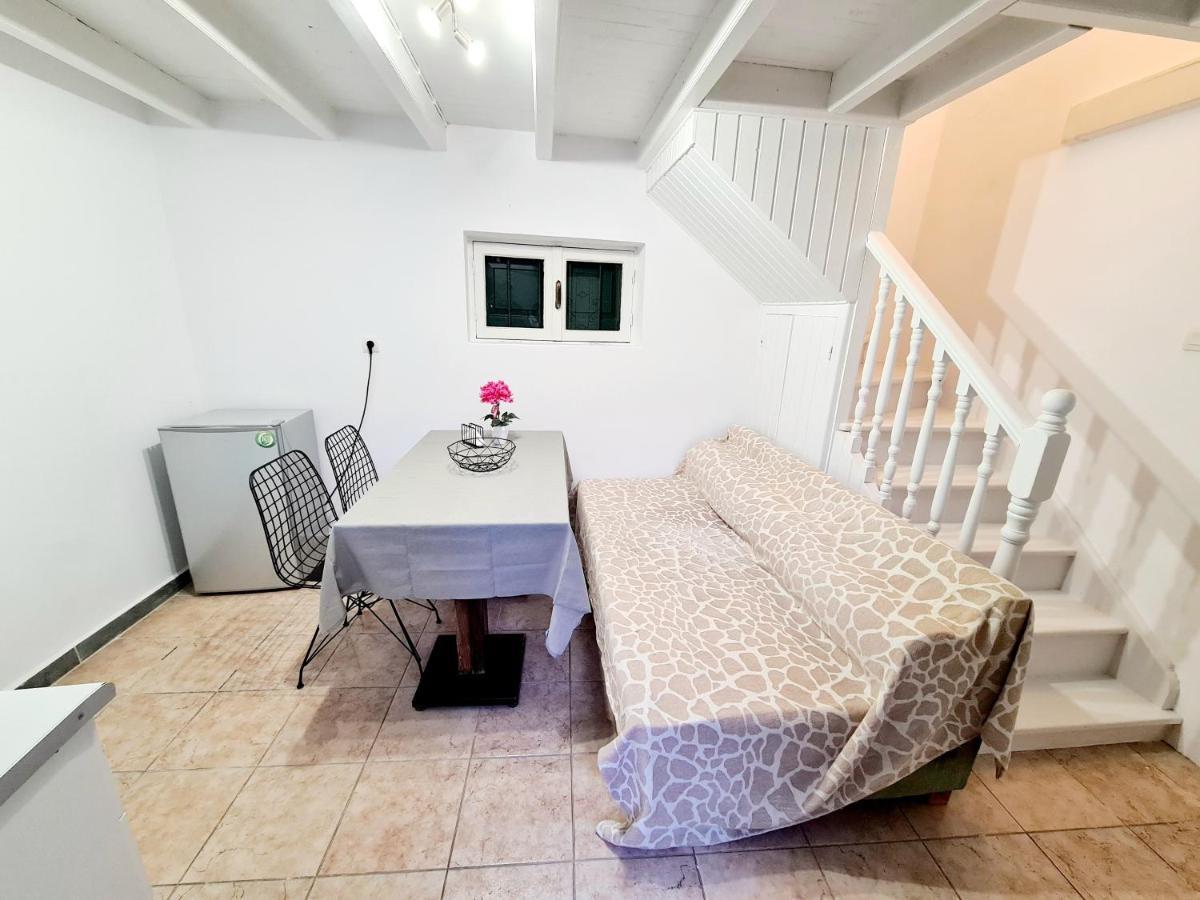 Piccolo Modern Suites Old Town Rhodes City Екстериор снимка